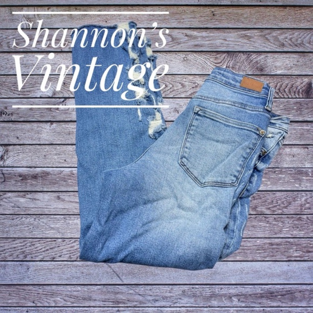 Judy Blue Distressed Women’s Sz 5/27 Straight Jeans A48